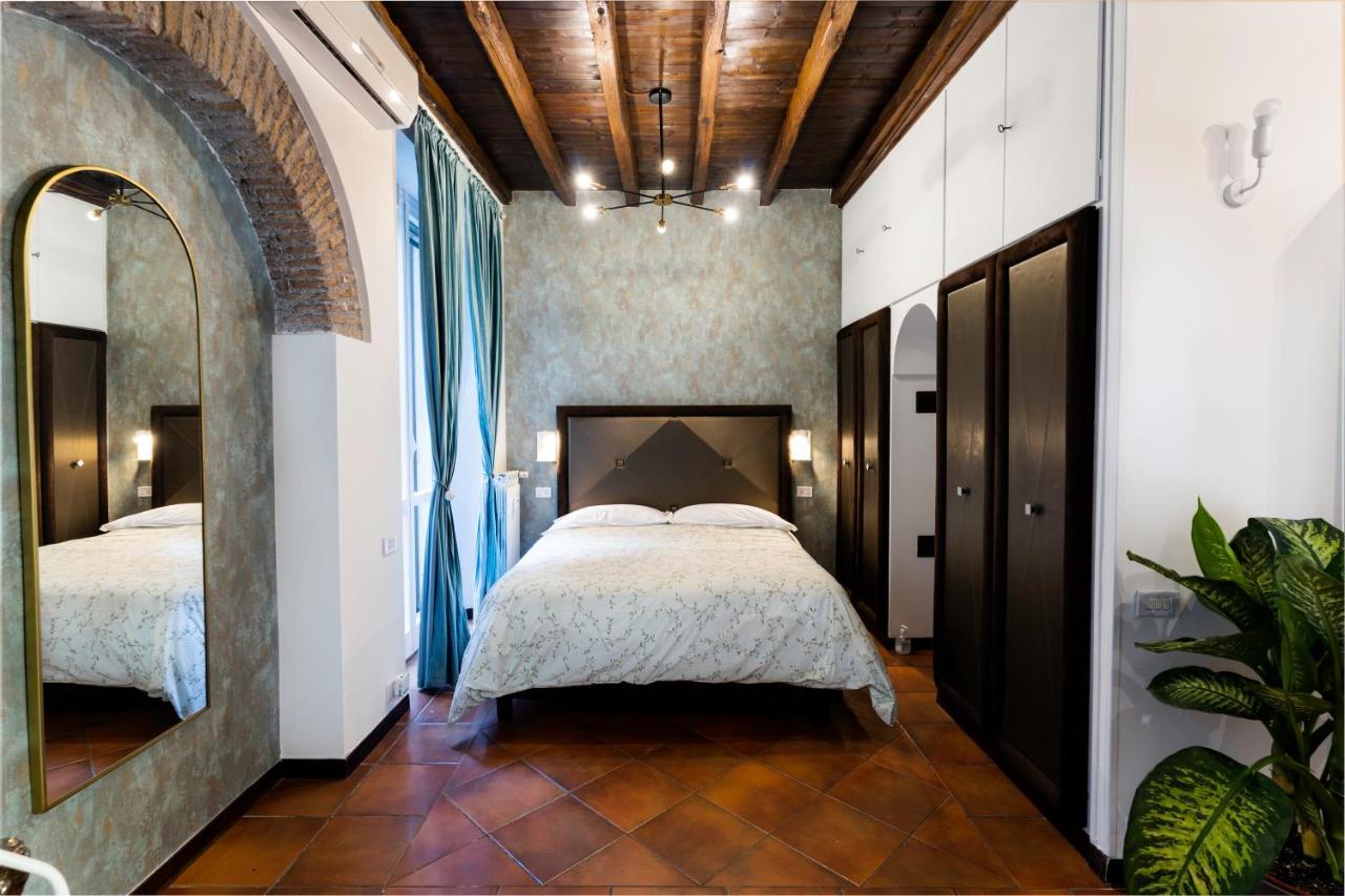 Quiet Trevi Fountain Apartment With Patio And Backyard Рим Экстерьер фото